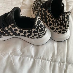 Adidas Swift Run Black/White Cheetah shoes